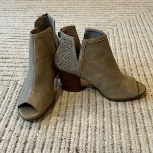 Sugar? Varlin chop out booties